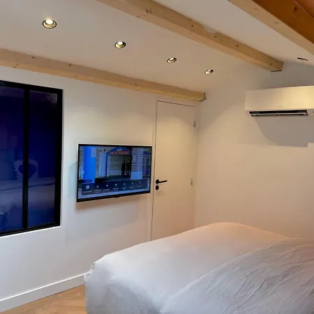 Sur Les Traces De Cyrano Duplex Апартаменты *