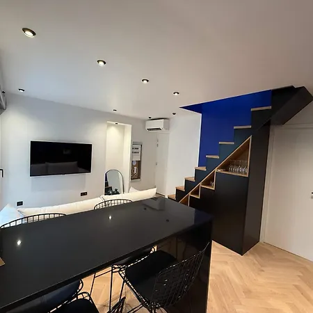 Sur Les Traces De Cyrano - Le Duplex Apartment *